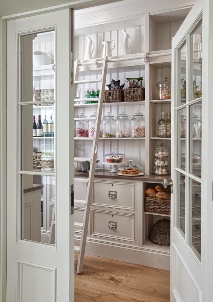 Butler'S Pantry With Countertop And Glass Jars