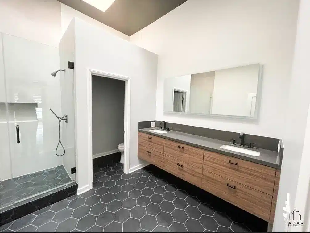 Black Floors in Bathroom