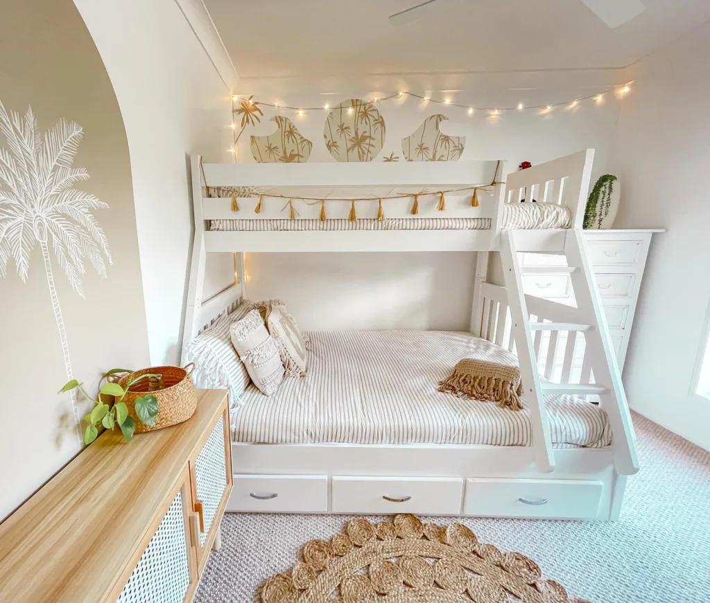 33 Built-In Bunk Beds To Upgrade Your Guest Rooms 23 Built-In Bunk Beds In A Small Room With White Walls And Lights Around The Room