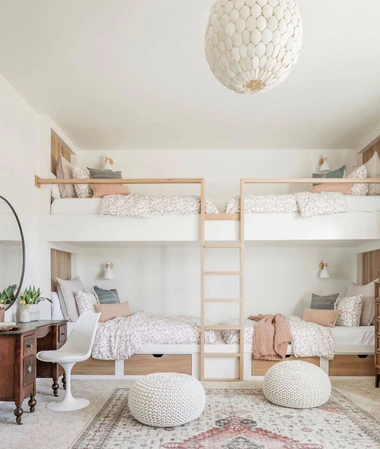 Built In Bunk Bed Design With Wood Accents