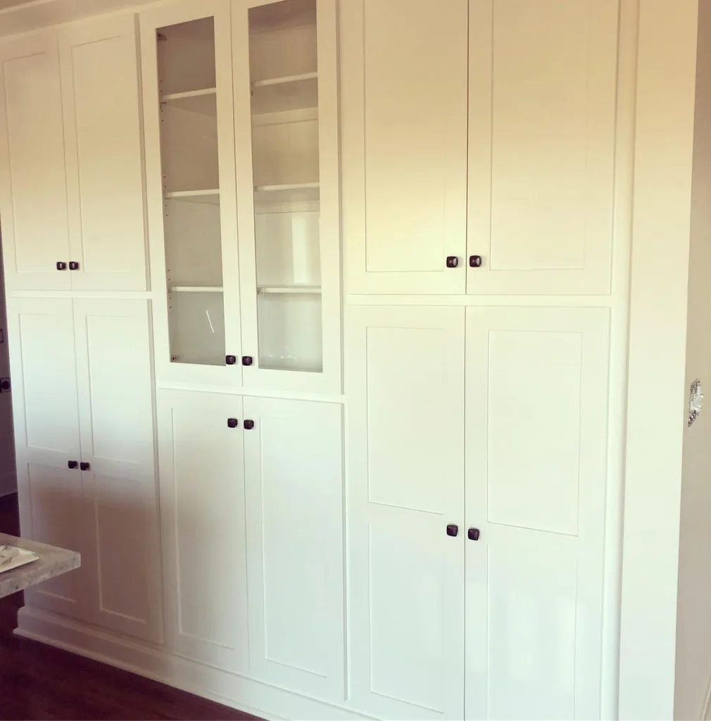 32 Floor To Ceiling Cabinets Ideas To Maximize Storage 14 Floor-To-Ceiling White And Black Cabinets