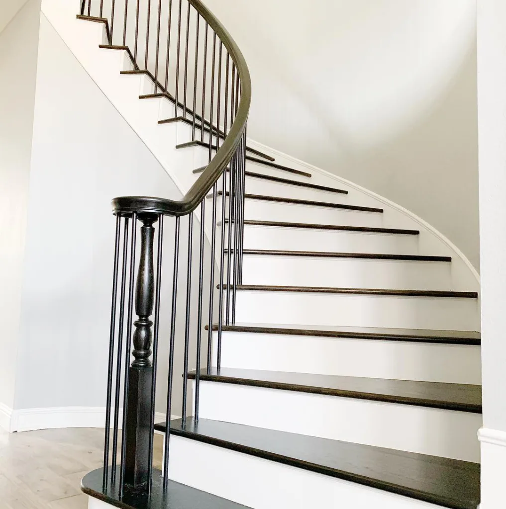 Bold And Modern Black And White Stairs That Make A Statement With Their Clean Lines.



