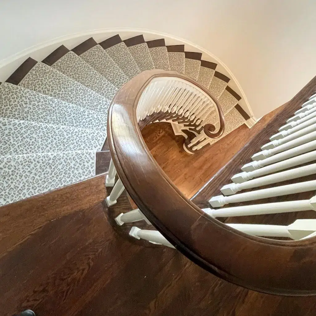 The Stairs Start From The Bottom Left Of  Curve Upwards To The Right, And End At The Top Right.