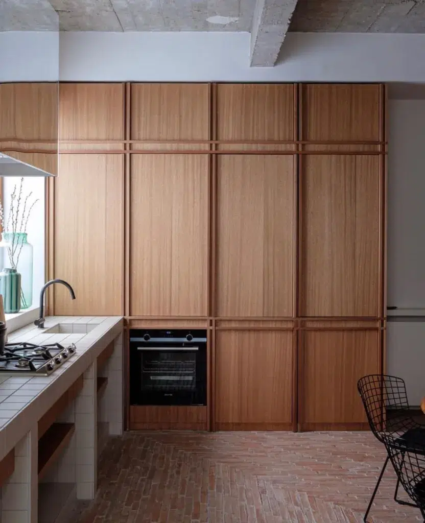 32 Floor To Ceiling Cabinets Ideas To Maximize Storage 20 Wooden Cabinet Used In Kitchen Sapce For Dishwasger Is Available.
